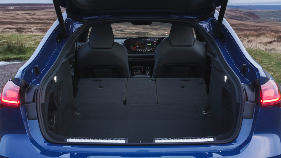 Audi A5 - Car Rental in Paris