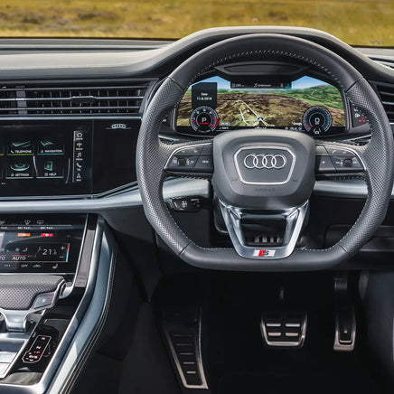 Audi Q8 - Car Rental in Paris