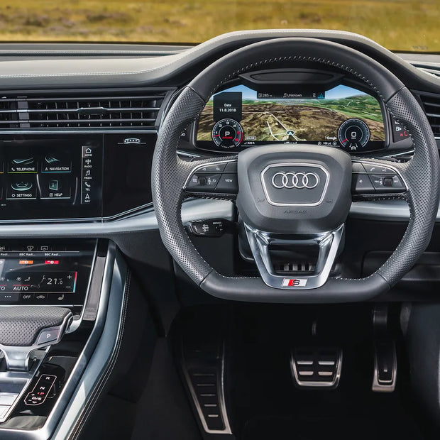 Audi Q8 - Car Rental in Paris