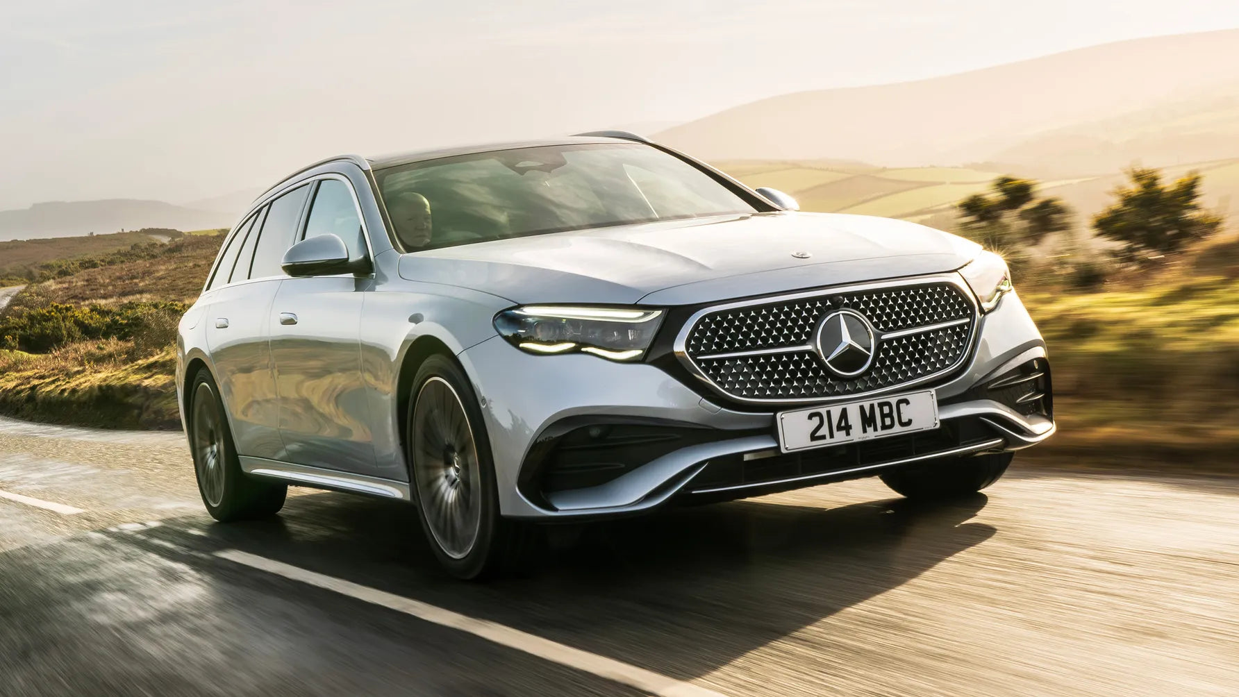 Mercedes E Class - Car Rental in Paris