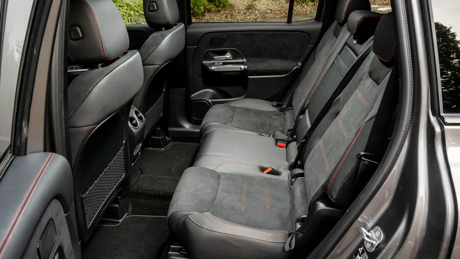 Mercedes GLB - Car Rental in Paris